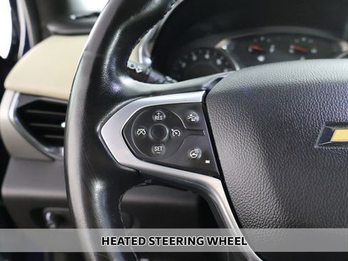 Used 2023 Chevrolet Traverse LT w/ Rear Camera Mirror Package image 7