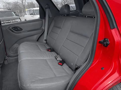 Used 2002 Ford Escape XLT image 10