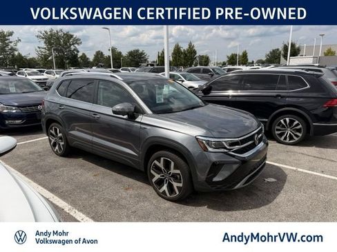Used 2022 Volkswagen Taos SEL AWD/4WD image 2