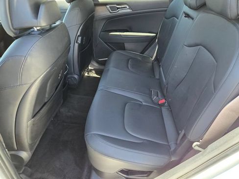 Used 2023 Kia Sportage EX w/ EX Premium Package AWD/4WD image 12