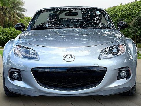 Used 2015 MAZDA MX-5 Miata Club RWD image 2