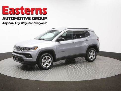 Used 2024 Jeep Compass Latitude AWD/4WD image 53