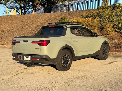 Used 2022 Hyundai Santa Cruz SEL Premium image 3