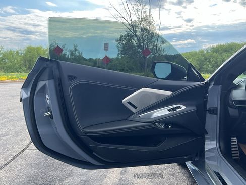 Used 2024 Chevrolet Corvette Stingray Preferred Cpe w/ 2LT RWD image 13