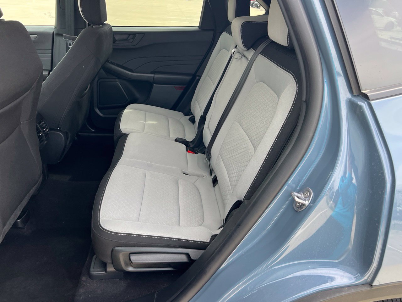 Used 2025 Ford Escape Active w/ Cold Weather Package AWD/4WD image 9