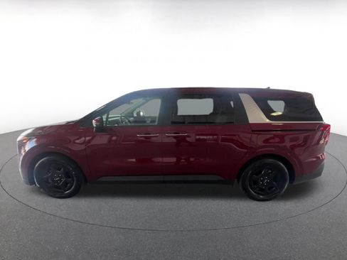 Used 2026 Kia Carnival FWD image 7