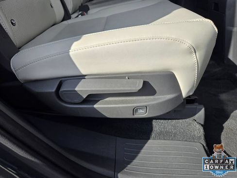 Used 2025 Hyundai Santa Fe SEL FWD image 62