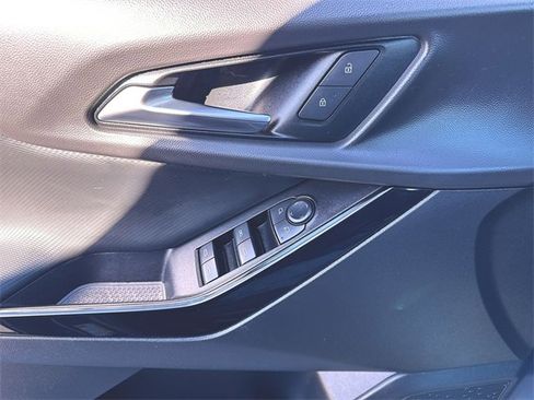 Certified 2025 Chevrolet Equinox LT image 23