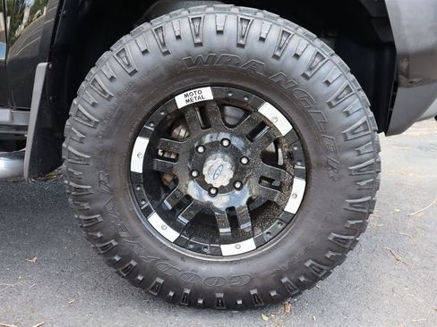 Used 2006 HUMMER H3 AWD/4WD image 40