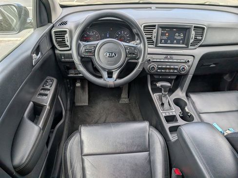 Used 2017 Kia Sportage EX image 9