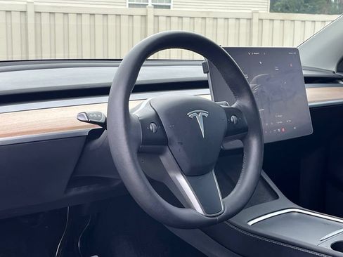 Used 2022 Tesla Model Y Performance AWD/4WD image 18