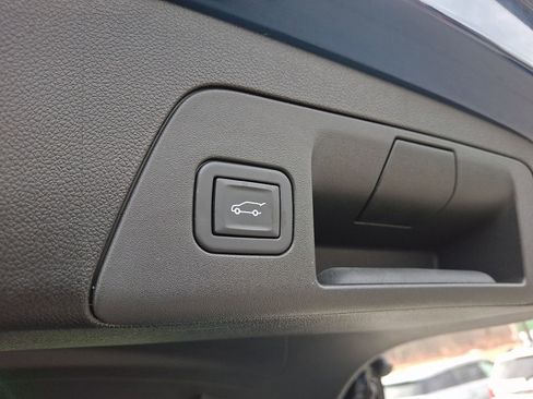 Used 2023 Buick Envision Avenir image 29