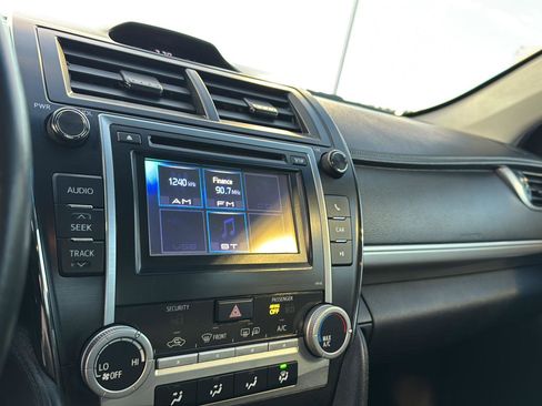 Used 2012 Toyota Camry SE image 21