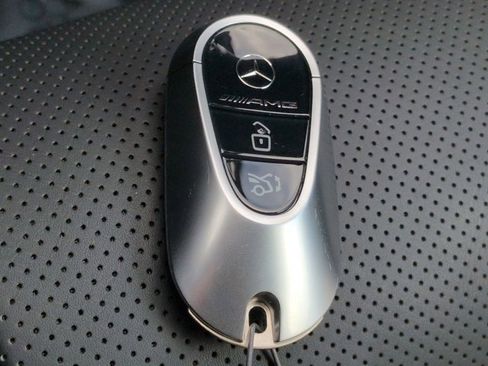 Certified 2023 Mercedes-Benz SL 55 AMG 4MATIC w/ Driver Assistance Package image 28