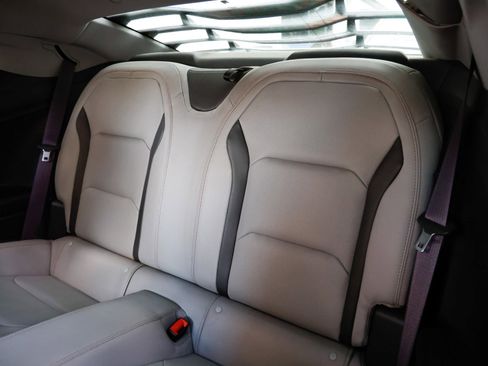 Used 2017 Chevrolet Camaro LT image 11