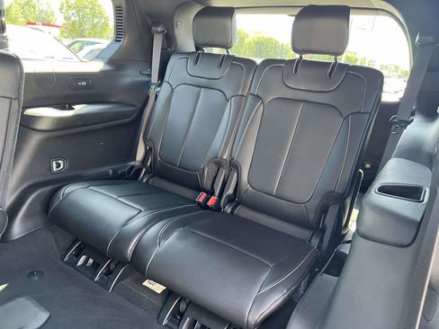 Used 2025 Jeep Grand Cherokee L Limited image 16