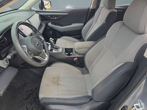 Used 2021 Subaru Outback Premium image 5