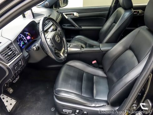 Used 2014 Lexus CT 200h image 9