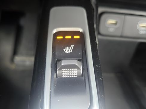 Used 2022 Kia Sorento SX image 18