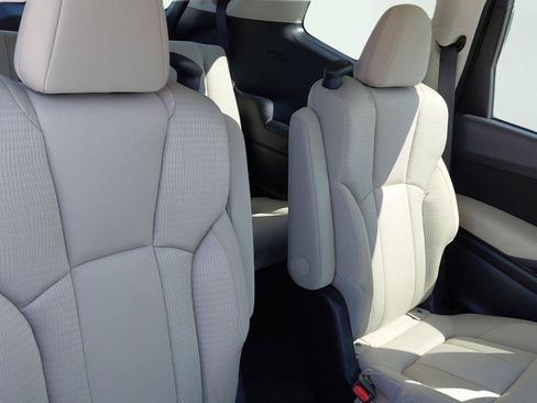 Used 2019 Subaru Ascent Premium AWD/4WD image 4