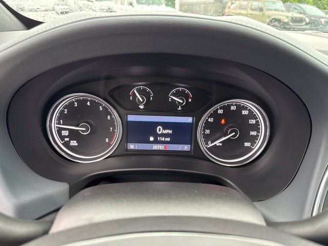 Used 2024 Buick Enclave Essence FWD image 13