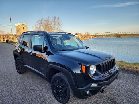 Used 2019 Jeep Renegade Sport AWD/4WD image 7