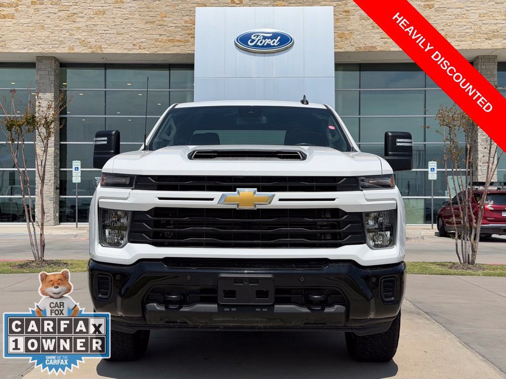 Used 2025 Chevrolet Silverado 2500 Custom w/ Custom Value Package AWD/4WD image 2