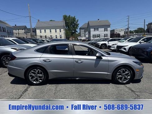 Certified 2023 Hyundai Sonata SEL w/ Cargo Package FWD image 3