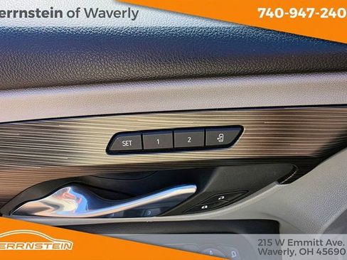 Used 2023 GMC Terrain SLT FWD image 15