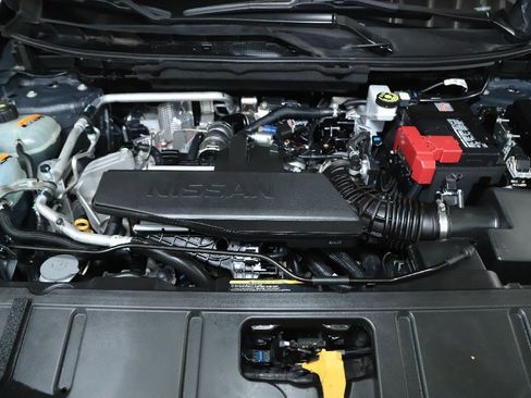 Used 2024 Nissan Rogue S image 35