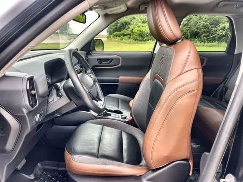 Used 2022 Ford Bronco Sport Outer Banks w/ Tech Package AWD/4WD image 11