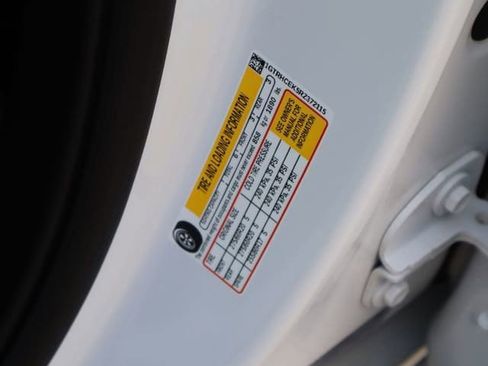 Used 2024 GMC Sierra 1500 Elevation image 28