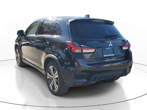 Used 2025 Mitsubishi Outlander Sport LE image 5