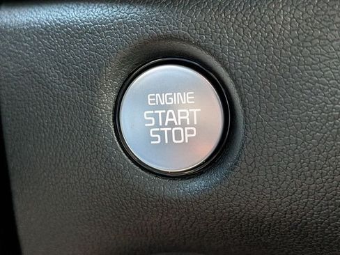 New 2026 Kia Sorento LX FWD image 30