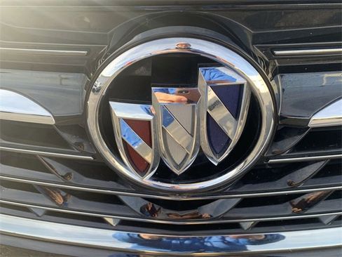 Certified 2021 Buick Envision Essence w/ Sport Touring Package image 31