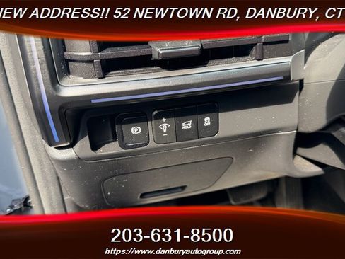 Used 2025 Hyundai Santa Fe Calligraphy AWD/4WD image 24