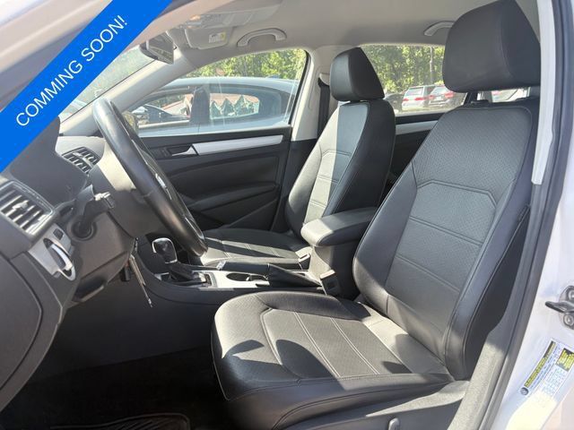 Used 2013 Volkswagen Passat 2.5 SE FWD image 2