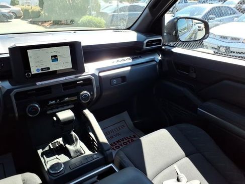 Used 2025 Toyota Tacoma SR5 RWD image 10
