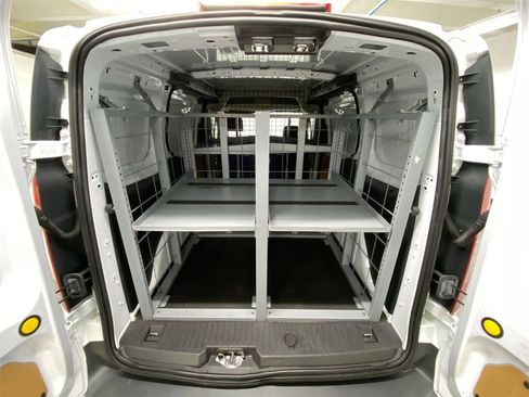 Used 2015 Ford Transit Connect XLT image 24