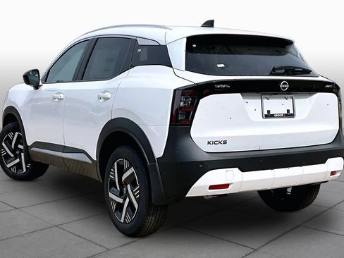 New 2026 Nissan Kicks SV FWD image 7