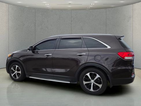 Used 2018 Kia Sorento EX FWD image 5