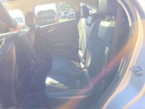 Used 2016 Ford Edge Sport w/ Equipment Group 401A AWD/4WD image 17