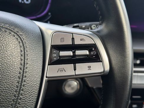 Used 2025 Kia Telluride S AWD/4WD image 19