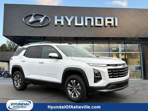 Used 2025 Chevrolet Equinox LT w/ Convenience Package II image 1