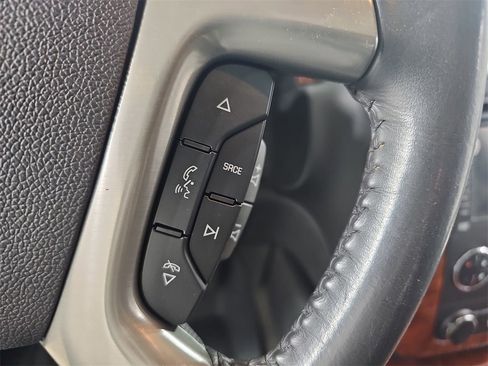 Used 2010 Chevrolet Tahoe LTZ image 25