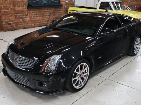 Used 2014 Cadillac CTS V w/ Wood Trim Package image 2