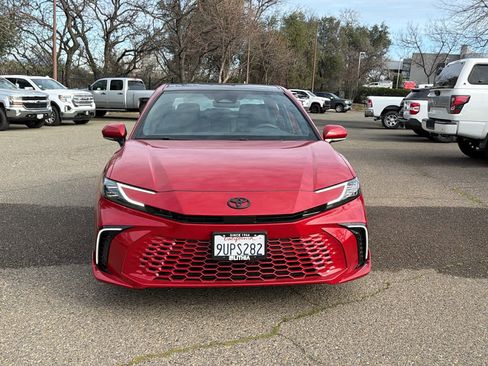 Used 2025 Toyota Camry XSE image 2