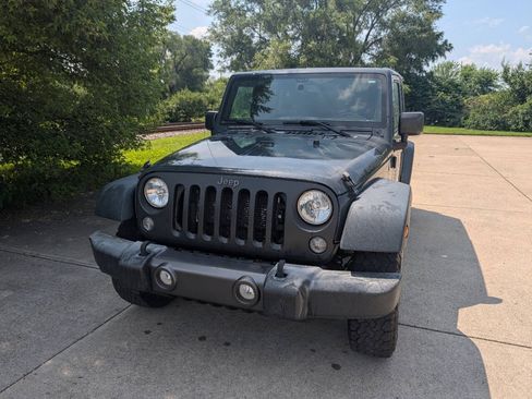 Used 2022 Jeep Renegade Latitude w/ Convenience Group AWD/4WD image 1