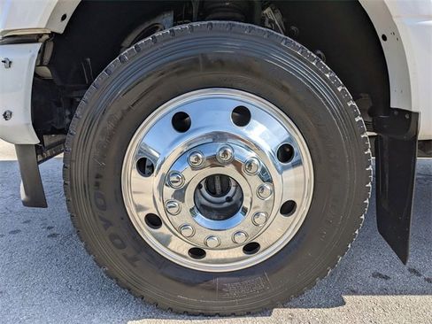 Certified 2021 Ford F450 Limited w/ FX4 Off-Road Package image 10