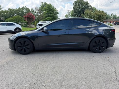 Used 2024 Tesla Model 3 Standard Range RWD image 8
